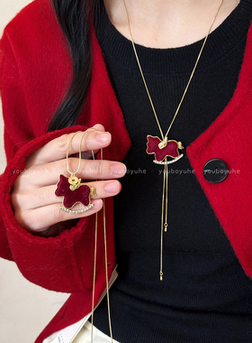 红色植绒小马双层抽拉项链毛衣链
