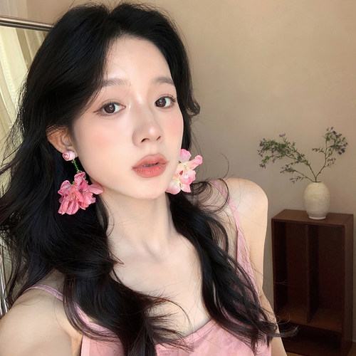 粉色甜美花朵耳环适合夏天的耳钉