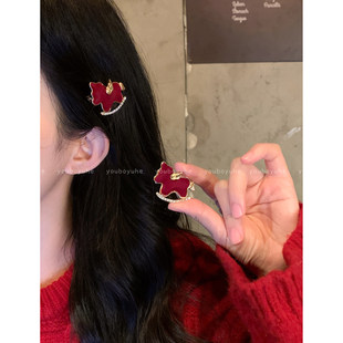 马迎新春~ 红色丝绒小马发夹女2026新年高级感侧边刘海夹发卡发饰