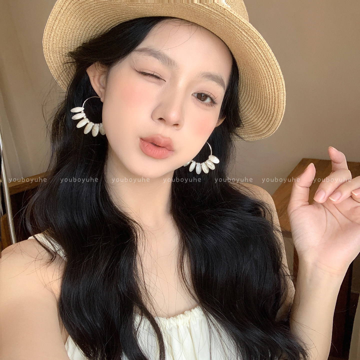 耳畔风铃~法式晕染树脂串珠耳环女初春高级感显脸小夸张海边耳饰