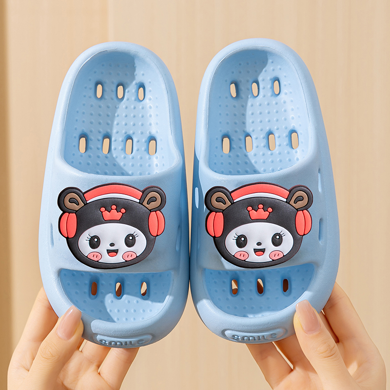 卡通镂空儿童洗澡鞋浴室