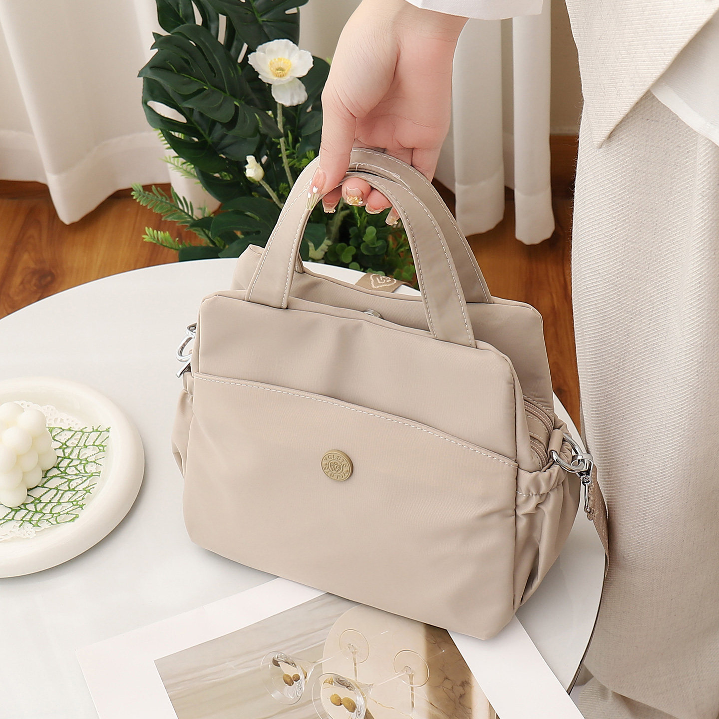 帆布手提包女2026新款百搭小众大容量单肩斜挎包多层牛津布托特包