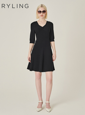 MARYLING玛俪琳秋新品黑色V领设计中袖针织连衣裙A1EFW04070