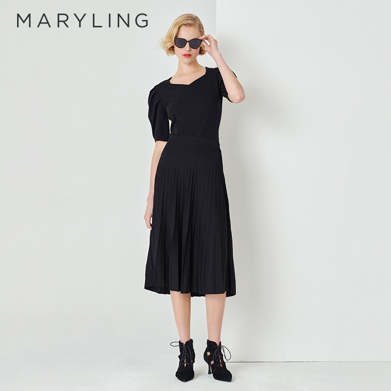 MARYLING玛俪琳春秋新品黑色心形领灯笼袖针织上衣A1DBW01160