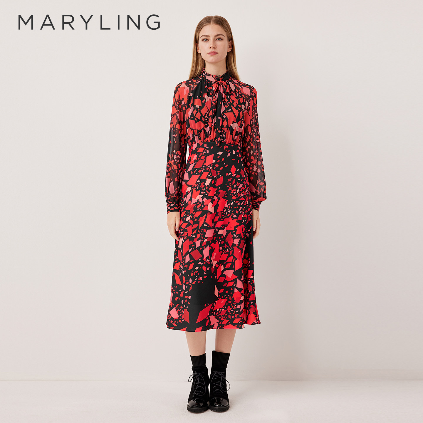 MARYLING玛俪琳冬季新品中长款浪漫立领飘带印花连衣裙A1FIW61390