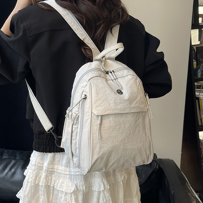 新款三用双肩包女轻便百搭时尚小背包可斜挎通勤外出休闲旅行女生