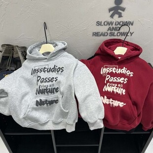 韩国童装2026新款冬季男童时尚百搭连帽卫衣字母印花加绒外套上衣