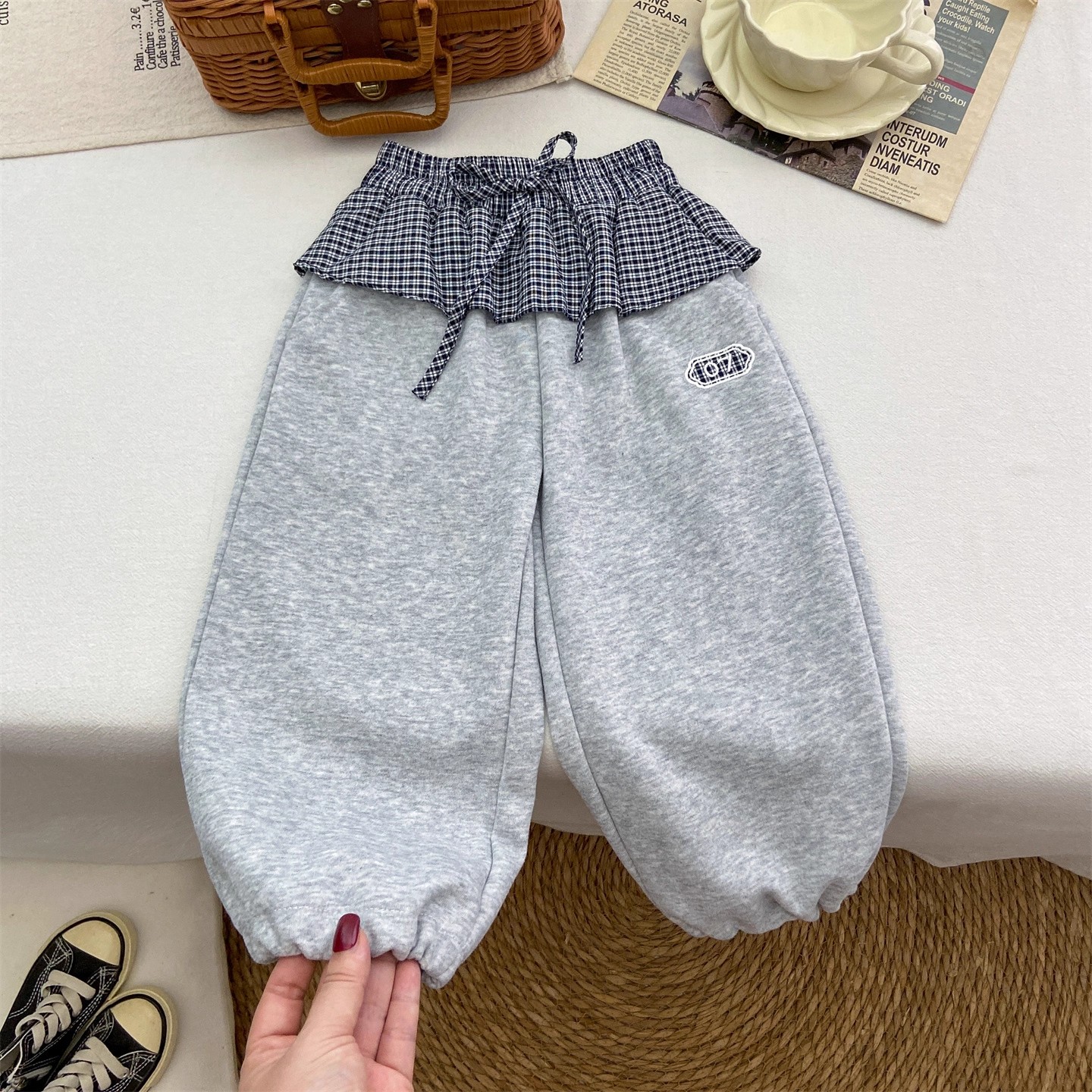 儿童洋气时髦长裤女宝宝百搭卫裤