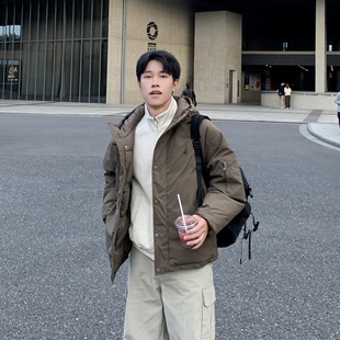 白鸭绒浅卡其连帽羽绒服男生2025冬季户外防寒保暖宽松加厚外套潮