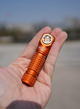 Mankerlight漫客E03HIII多功能磁吸拐角头灯防水强光AA/14500手电