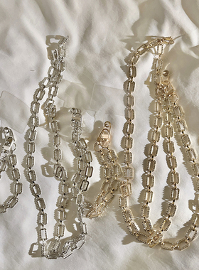 轻奢个性金属水钻方形斜跨长绳适用于手机挂件结实耐用多功能短款手环钥匙扣链通用ccd相机包挂侧肩便携挂脖