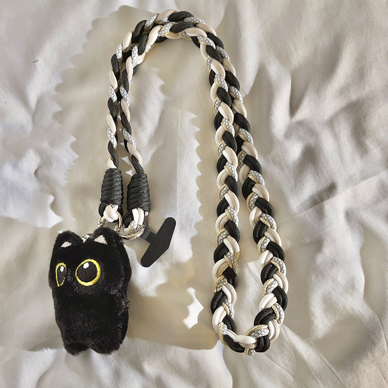 毛茸茸可爱卡通大眼全身黑猫公仔挂件尼龙编织带斜跨长绳适用手机壳趣味玩偶户外多功能ccd防丢挂绳侧身背带