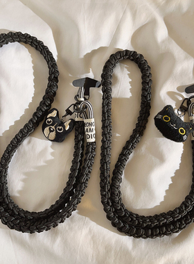 毛绒卡通黑色系猫咪小狗公仔编织带尼龙结实耐用斜跨长绳是适用于手机壳多用途户外结实耐用ccd便携侧肩背带
