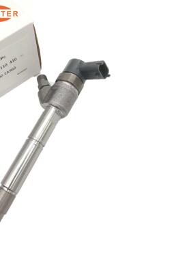 柴油喷油器0445110140适用于W639发动机