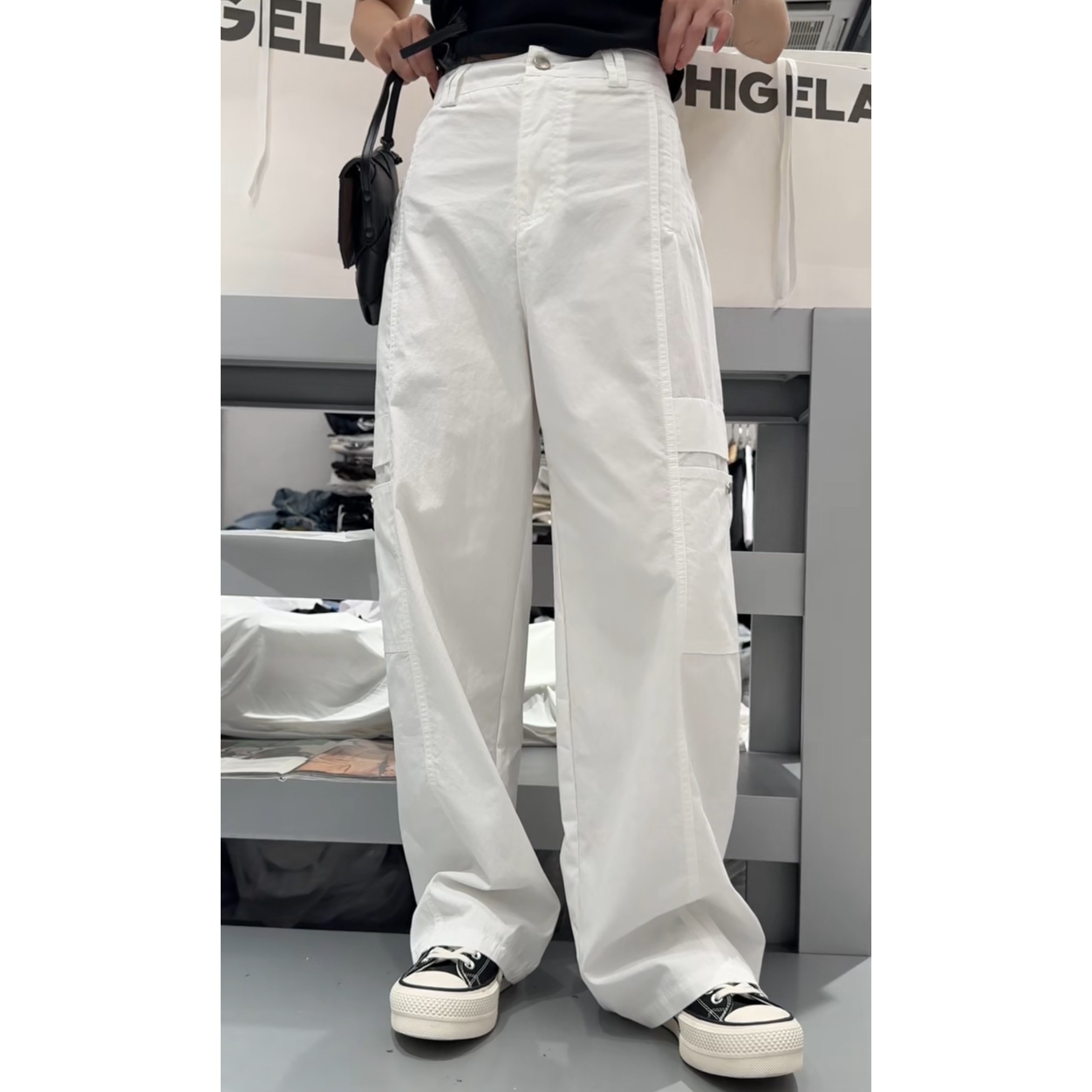 现货诗歌兰85637时尚气质白色薄款口袋工装休闲裤女25夏季款女装
