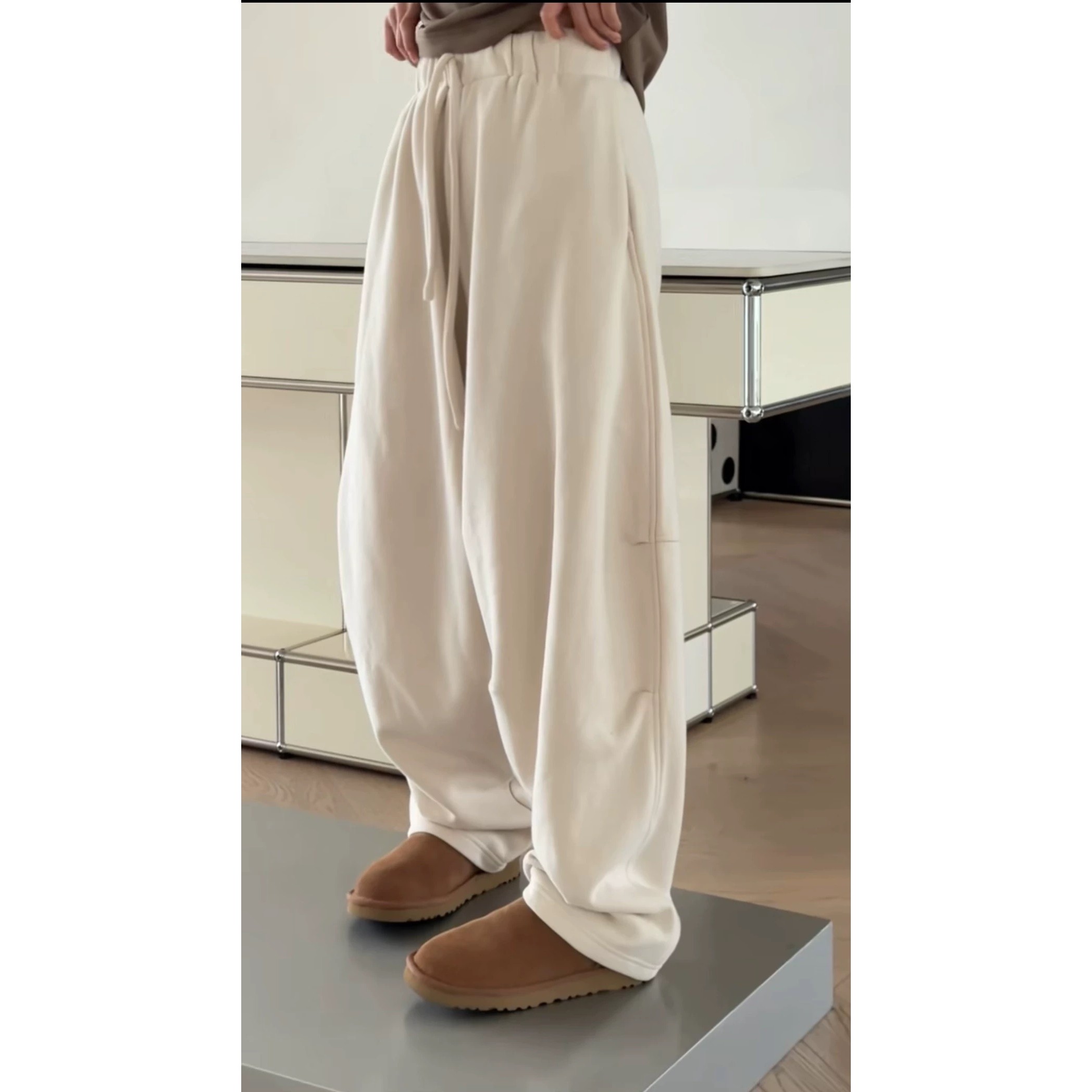 秒发诗歌兰女装2025冬款3216简约风潮流百搭松紧腰弯刀裤加绒卫裤