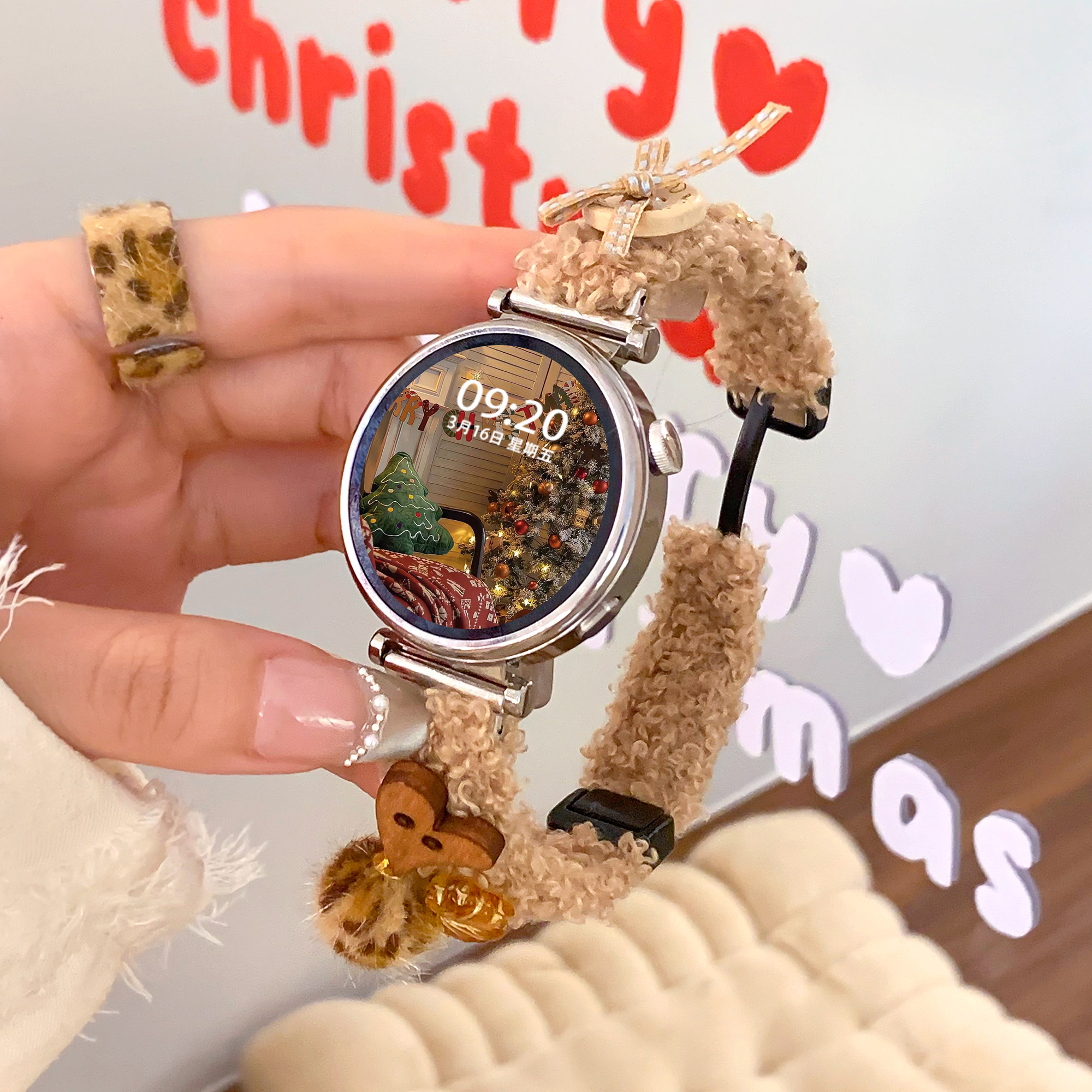 uhada新年款创意毛绒女款gt5表带