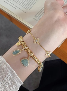 时尚天然蓝水翡翠盘缠手链