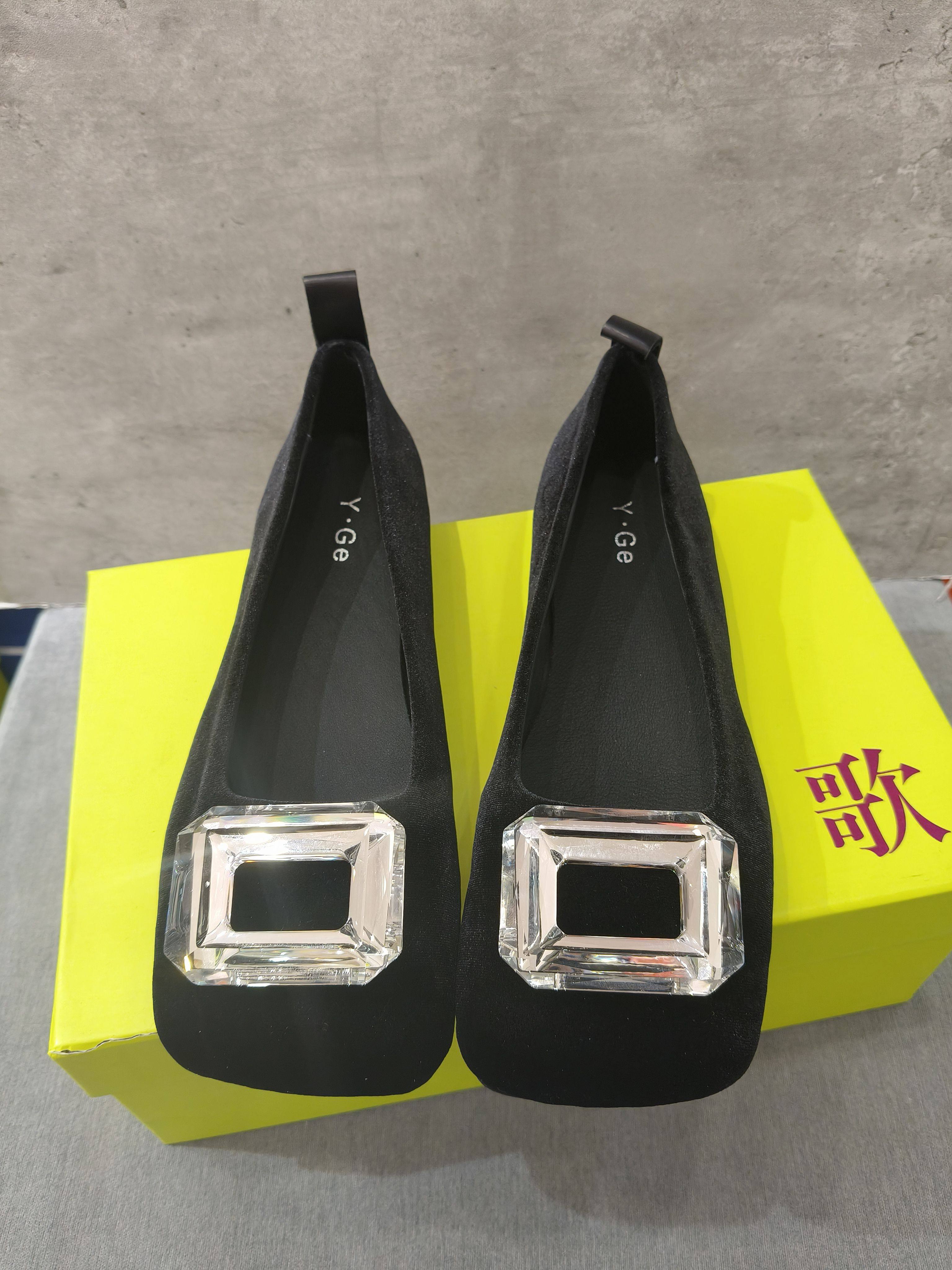 -K 2025新款方扣水钻浅口方头平底休闲鞋女金丝绒女鞋单鞋