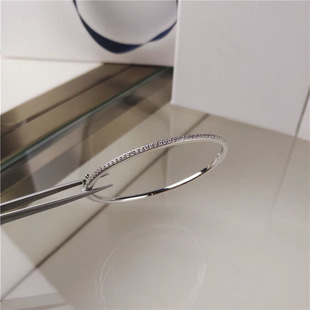 白金色锆石手镯女款手链时尚简约单排钻细手链S925纯银