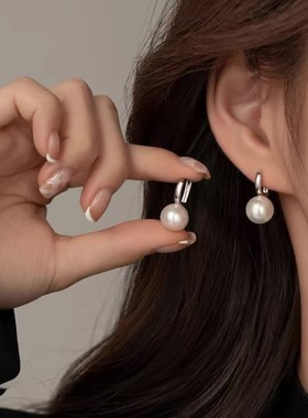 珍珠耳环爆款高级感925纯银针耳钉ins小众气质女温柔新款耳饰