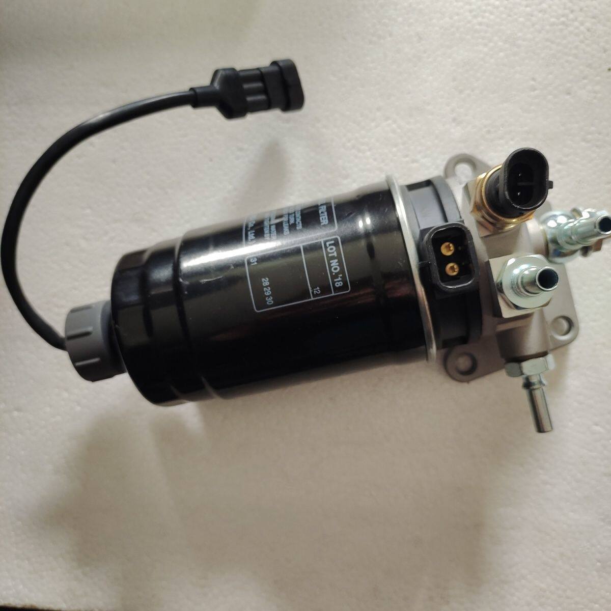 适用于华泰圣达菲2.0柴油D4EA柴油滤芯器总成柴滤总成油水分离器