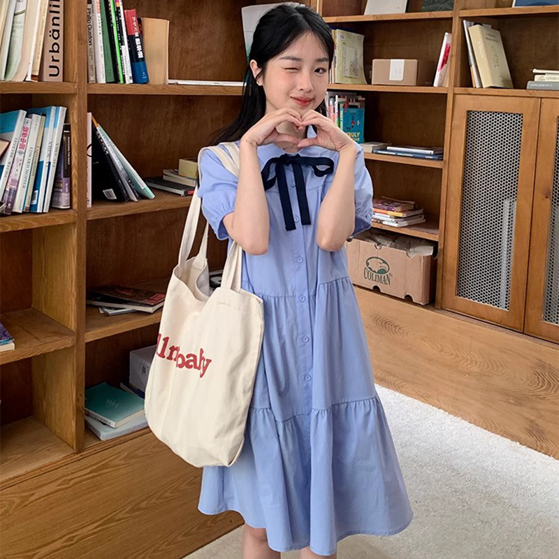 别致设计感衬衫连衣裙