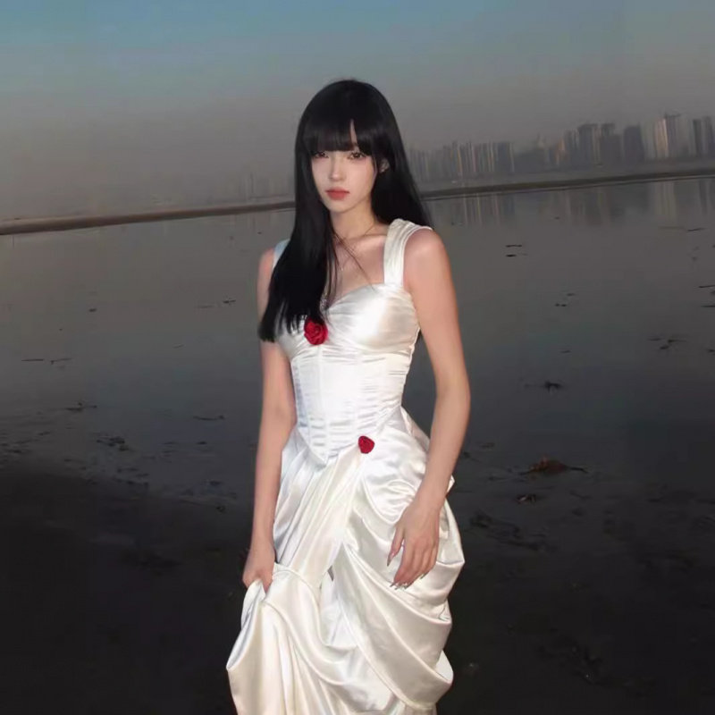 夏装高级感晚礼服2025玫瑰花朵吊