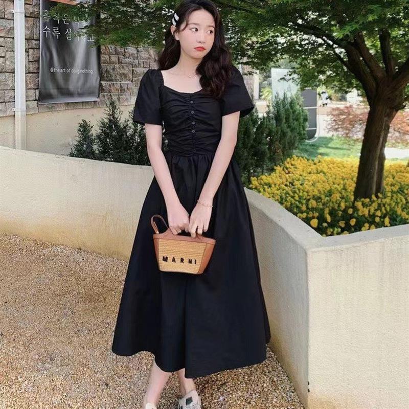赫本风黑色小心机露背连衣裙女夏2025年新款法式收腰显瘦初恋裙子