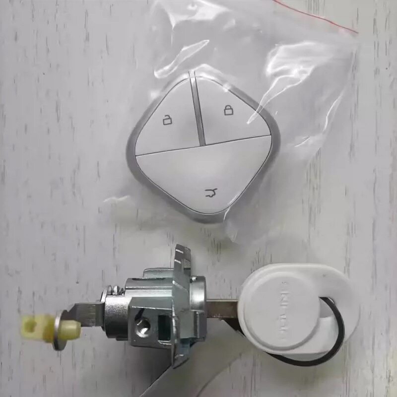 适用五菱 缤果汽车门锁芯 驾驶门车门锁芯 钥匙 缤果门锁芯