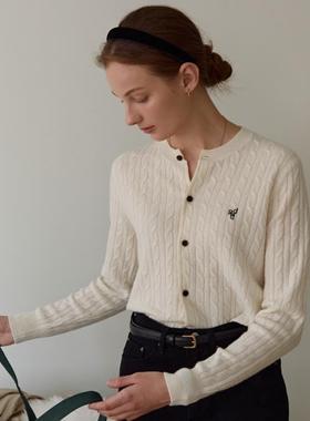 经典法藏蓝毛式花刺通绣针IPI织开衫勤圆领纯麻棉灰色毛衣外套上