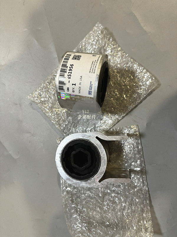 雪佛兰下摆臂胶套汽车配件