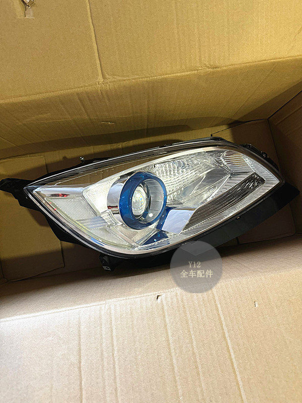 别克英朗GT前杠高配疝气大灯总成灯泡灯壳 英朗原厂大灯支架底座