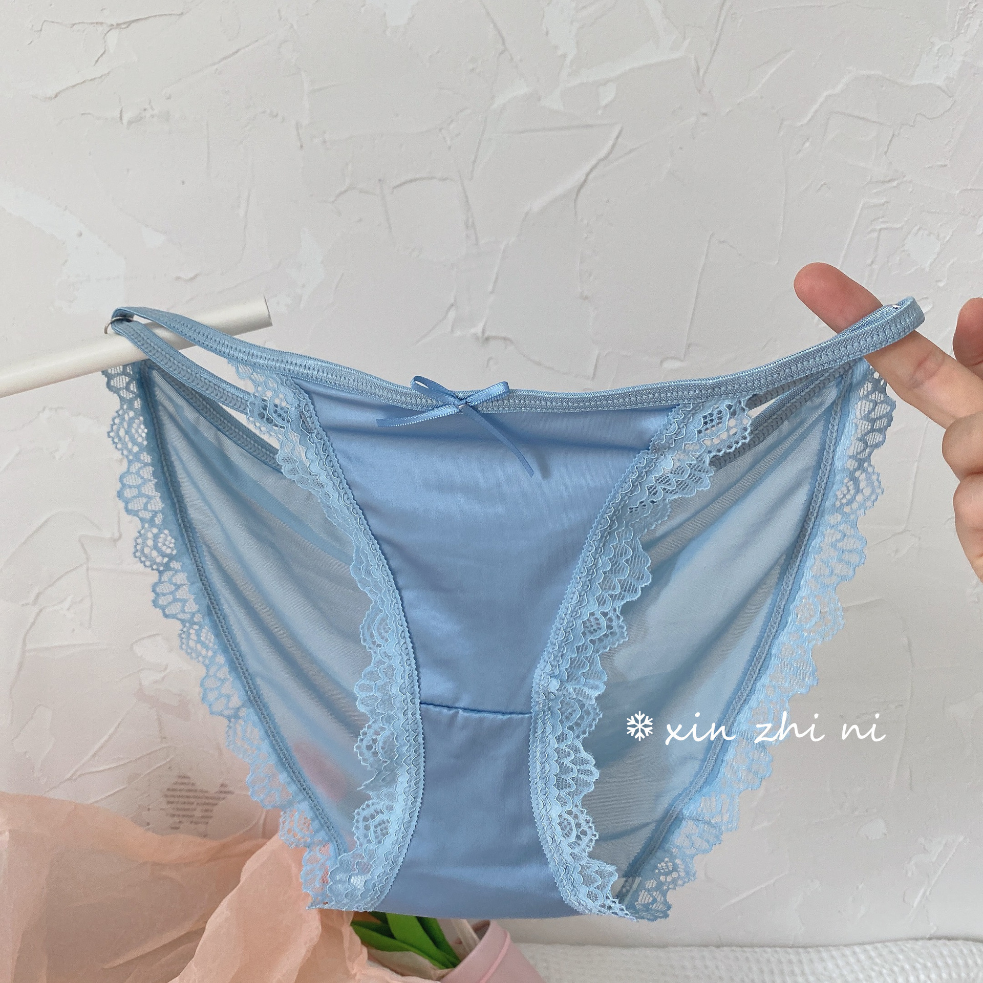 网纱透明超薄内裤女性感镂空细带低腰蕾丝花边亲肤透气女士三角裤