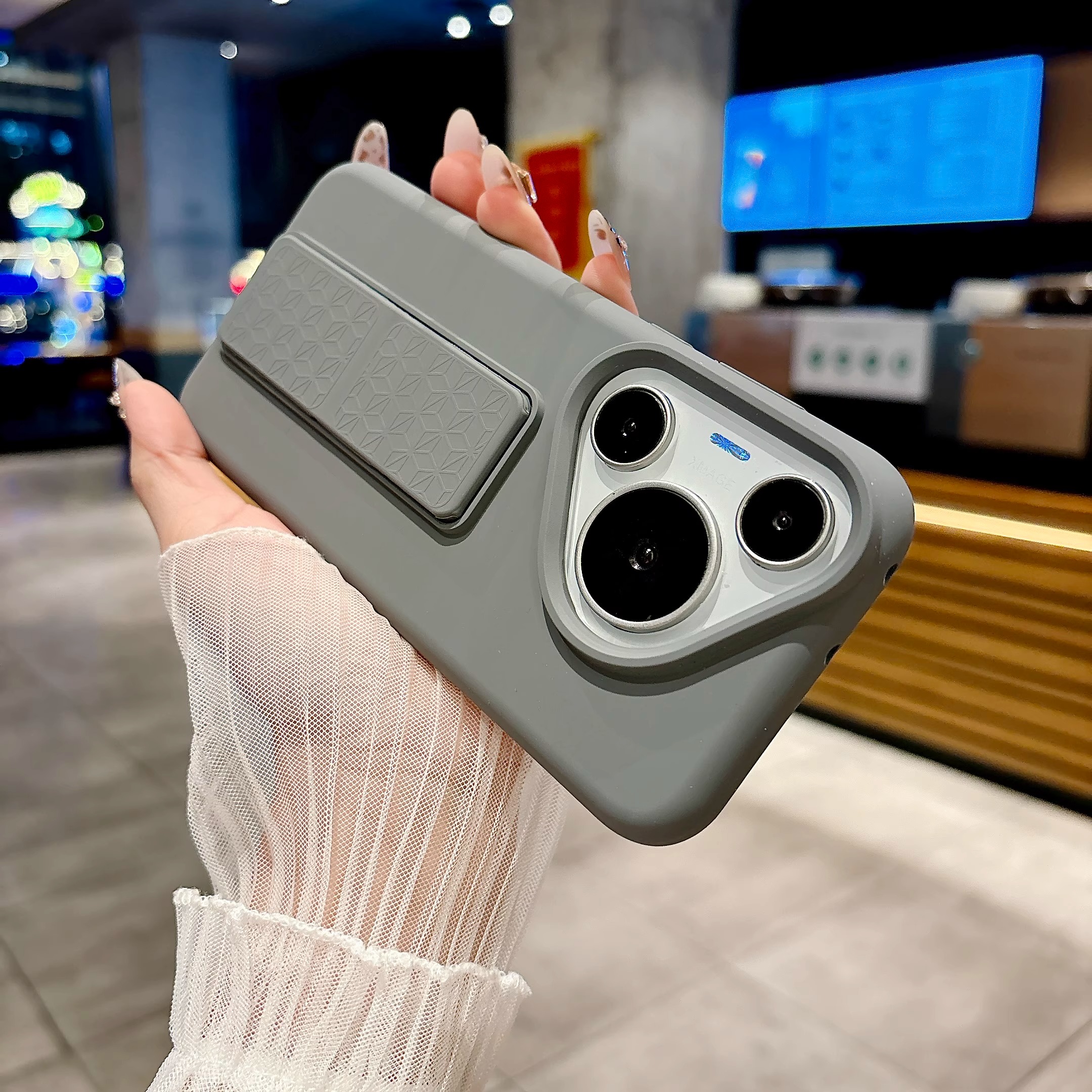 适用华为pura70pro手机壳液态硅胶腕带支架华为mate70pro+简约mate60pro+防摔高品质时尚个性保护套