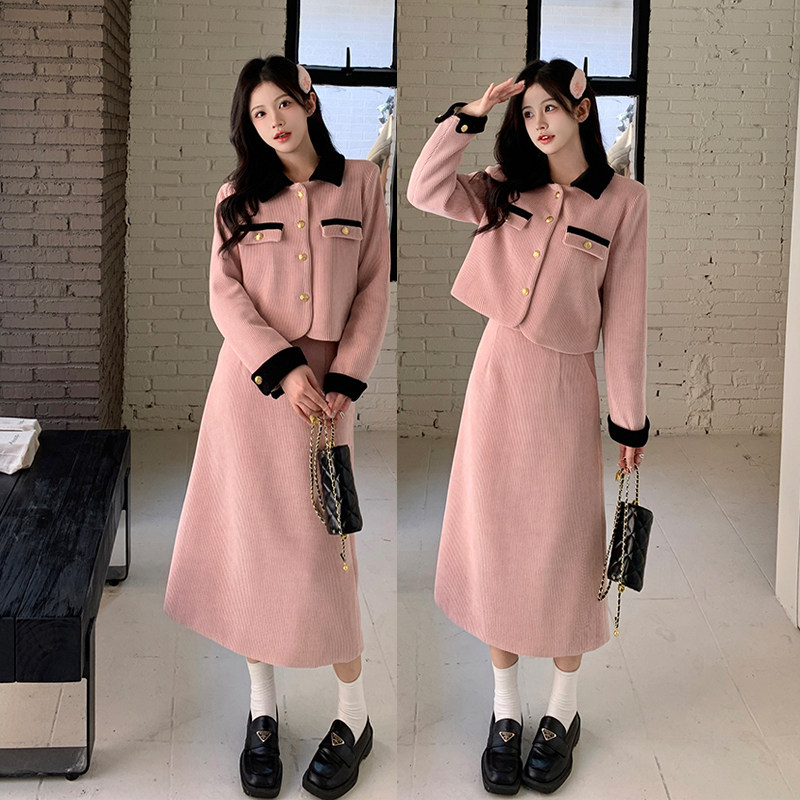 今年流行漂亮套装裙子秋冬装微胖显瘦搭配一整套粉色小香风外套女