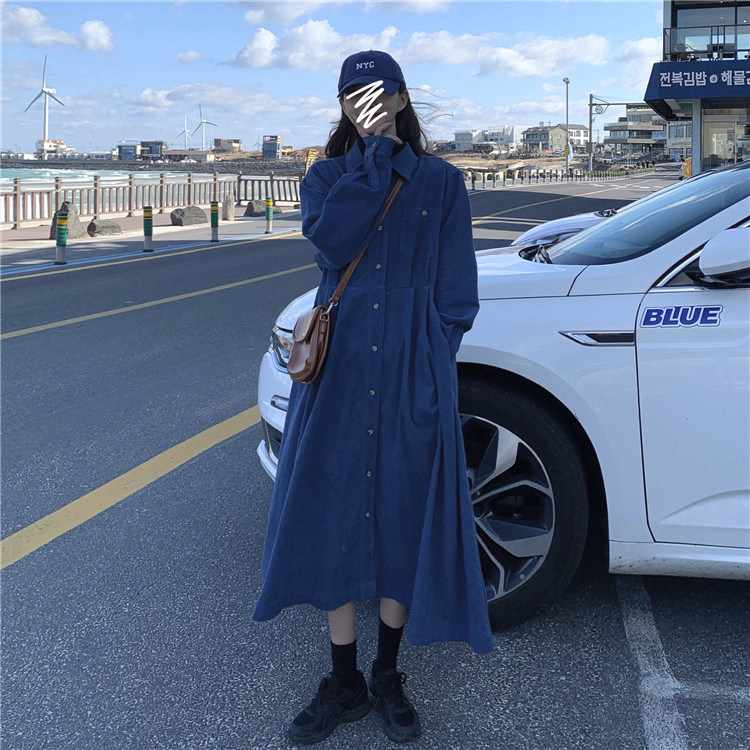 大码胖mm遮肚显瘦连衣裙女秋冬新款法式复古长袖灯芯绒过膝长裙子