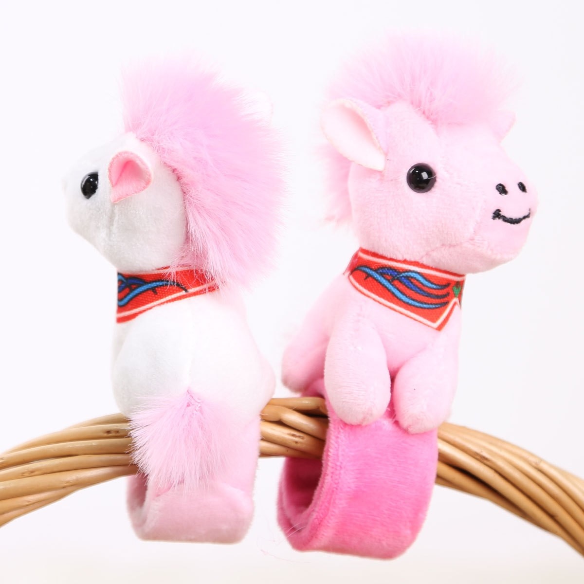 仿真小马公仔小马驹单啪啪圈儿童手环趴趴圈马年吉祥物布娃娃批发,玩具/童车/益智/积木/模型,智能公仔/娃娃,淘宝优惠券,粉丝福利购,淘宝优惠卷