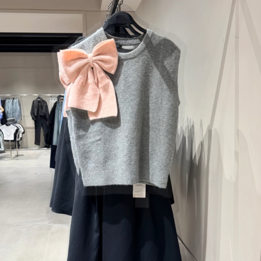 现货VM NY NB UR2025秋百搭蝴蝶结饰无袖针织衫马甲背心5536172 z