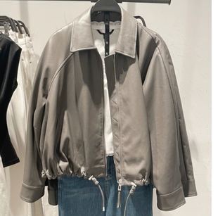 VM NY NB UR2025秋复古学院风宽松翻领拉链抽绳短款pu皮衣外套女