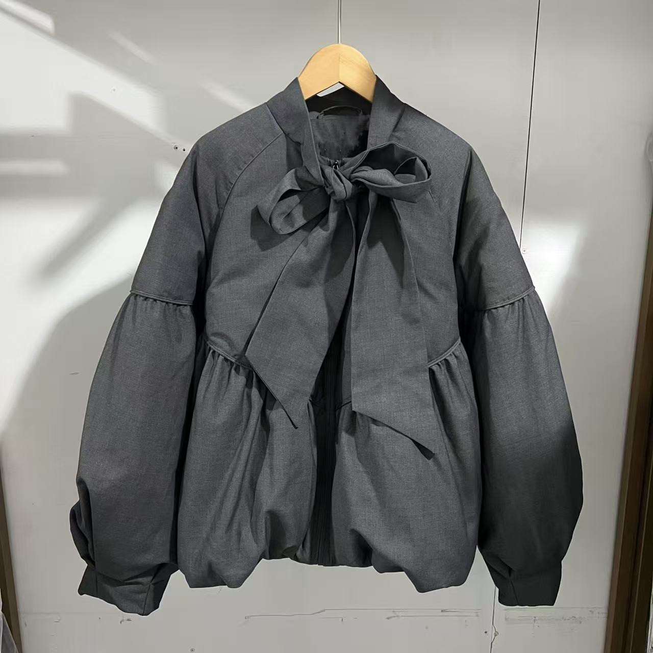 超宽松白鸭绒灰色羽绒服外套保暖