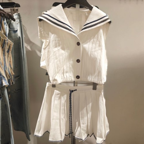 学院风海军领无袖衬衫