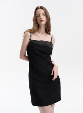 Three Quarters 25SS黑色烫钻合体吊带连衣裙春季新款修身连衣裙