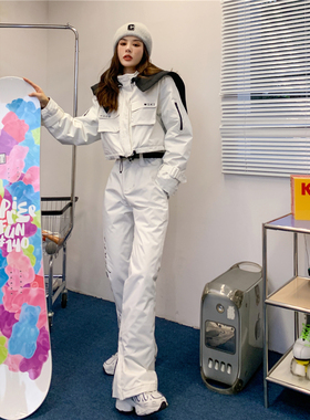 MOOD X MIURA 新白色拉链披肩连帽外套喇叭裤滑雪服套装