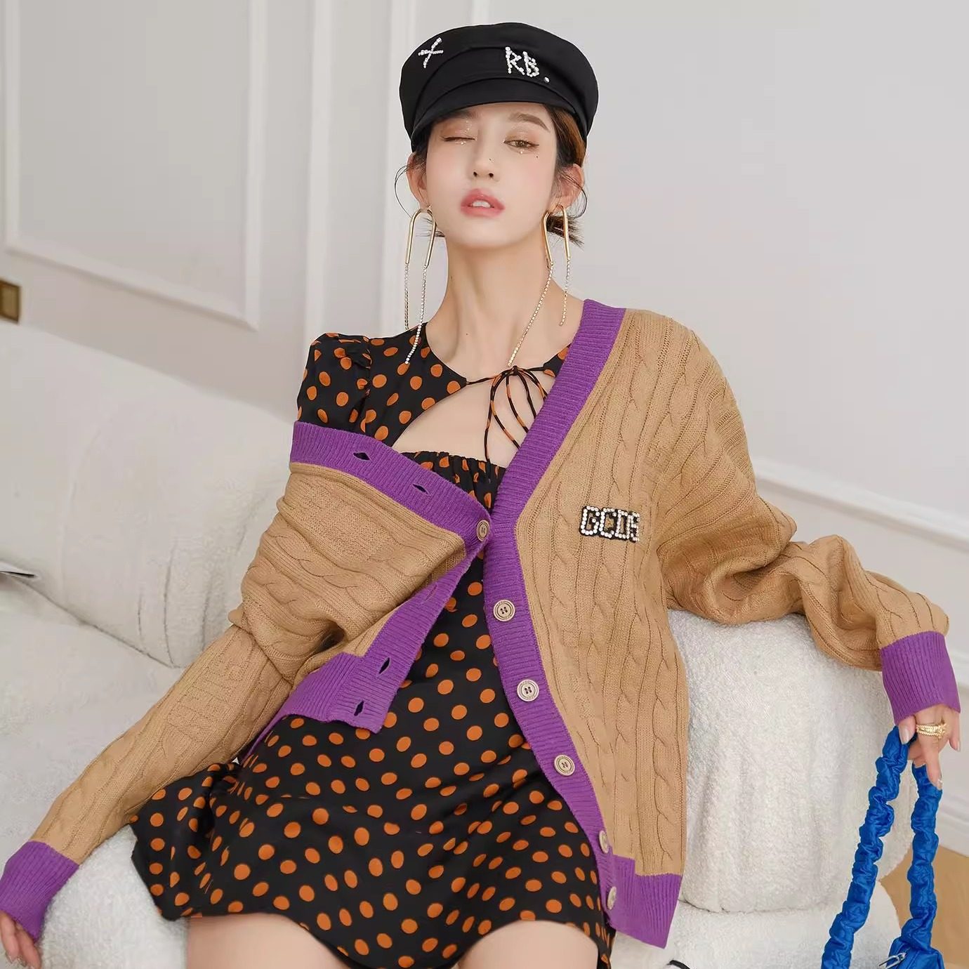 5折 GCDS意大利设计师品牌 卡其色针织涂层开衫