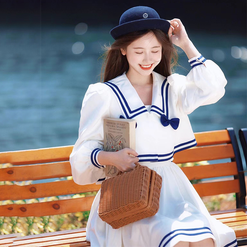 泡泡袖外套百褶收腰吊带裙桃六酱