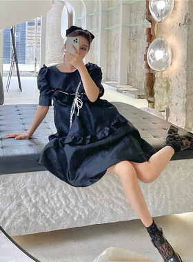 【折】Aone by Wong 2J新款甜美时尚荷叶边水钻泡泡袖连衣裙