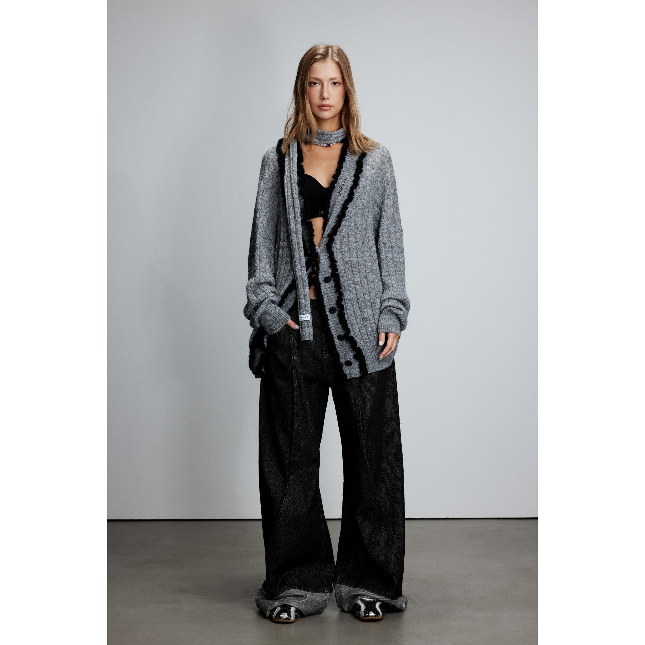 JAC FLEURANT 25AW 灰色马海毛花边开衫
