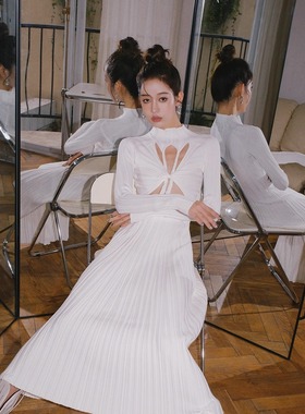 【5折】Dion Lee 秋冬针织镂空纽结交叉修身白色连衣裙辣妹风