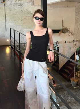 Three Quarters25SS 黑色金属logo标背心